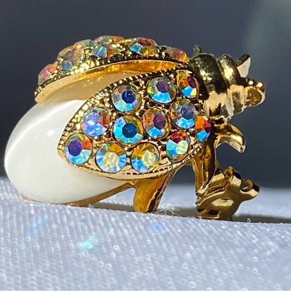 Aurora Borealis Crystal Rhinestone Gold Tone Bug Brooch Pin - Picture 3 of 13